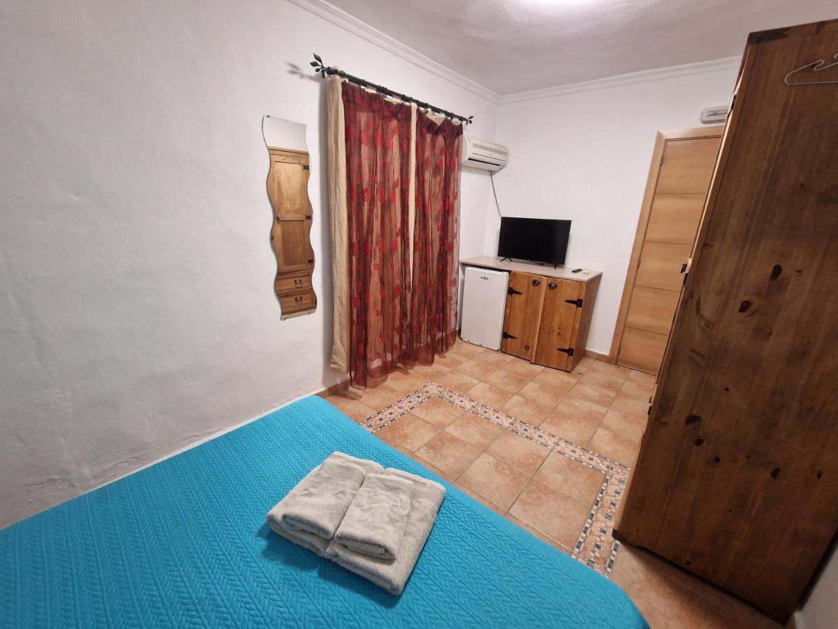 Habitaciones Miramar Bolonia Ngoại thất bức ảnh
